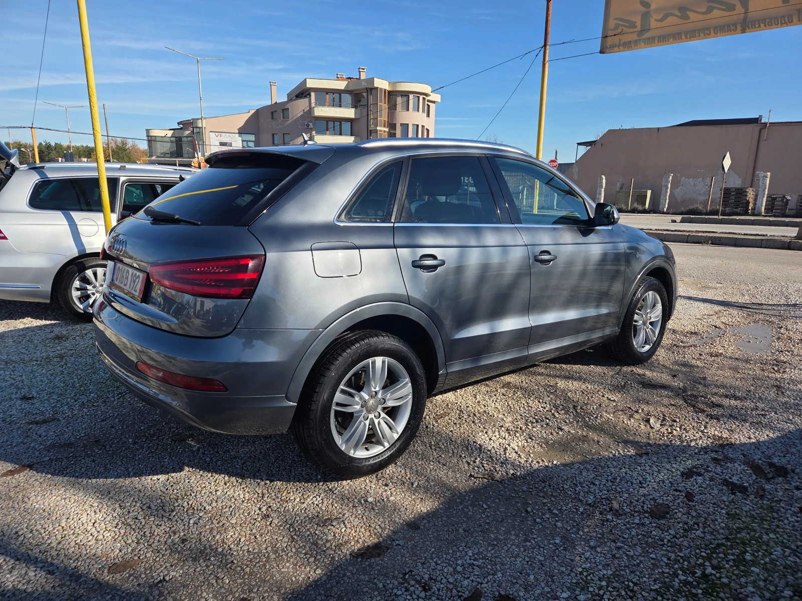 Audi Q3 2.0TDI 4X4 LED Sline - изображение 4