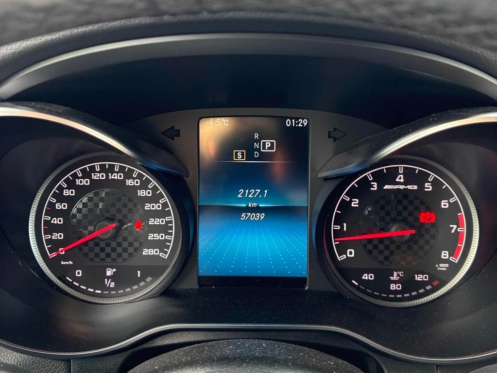 Mercedes-Benz GLC * AMG 43 * CARFAX * БЕЗ ПЪРВОНАЧАЛНА ВНОСКА - изображение 8