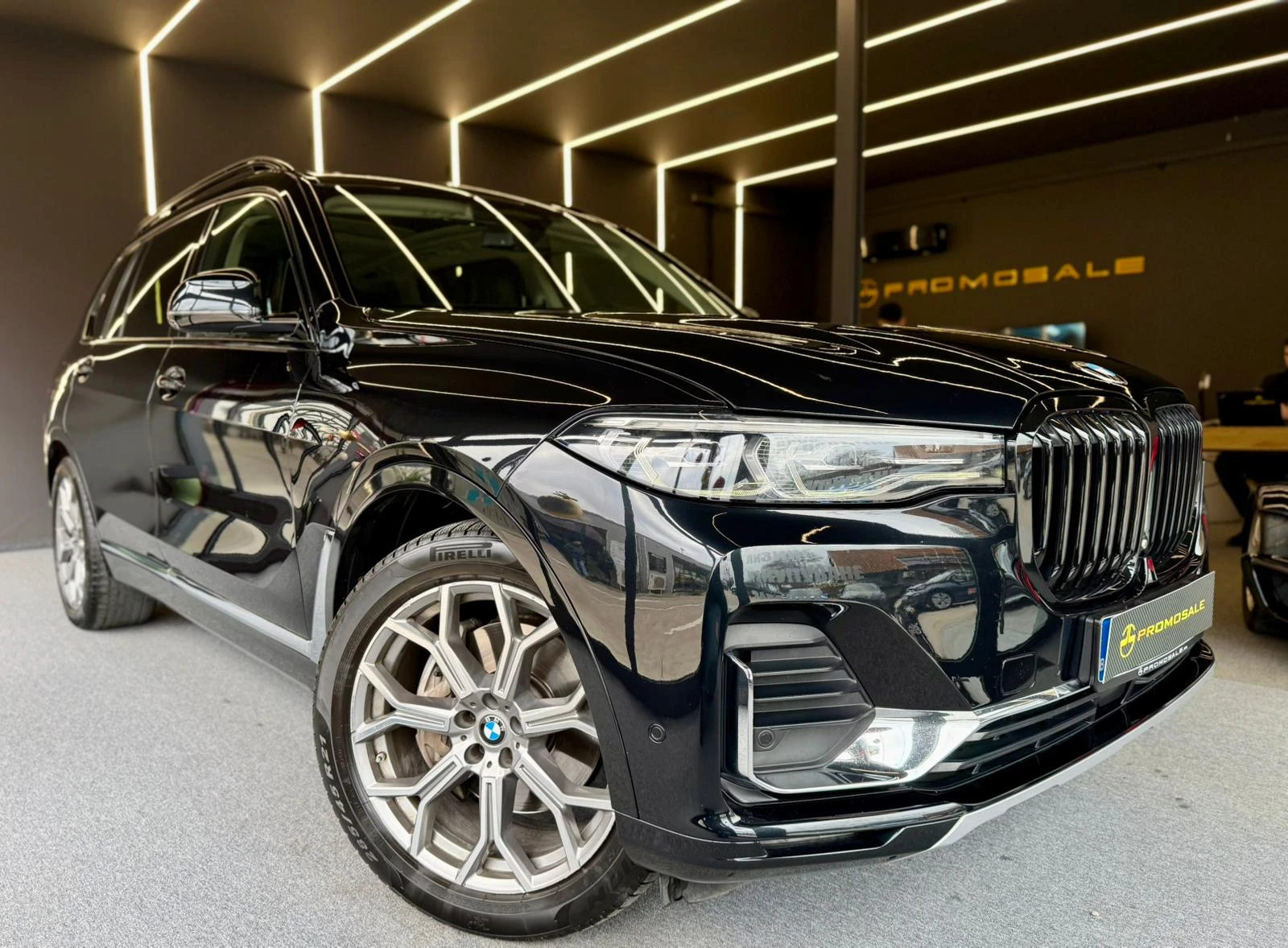 BMW X7 xDrive 40i* ������* BMW LED* 7-������* Harman | Mobile.bg � ����������� 1