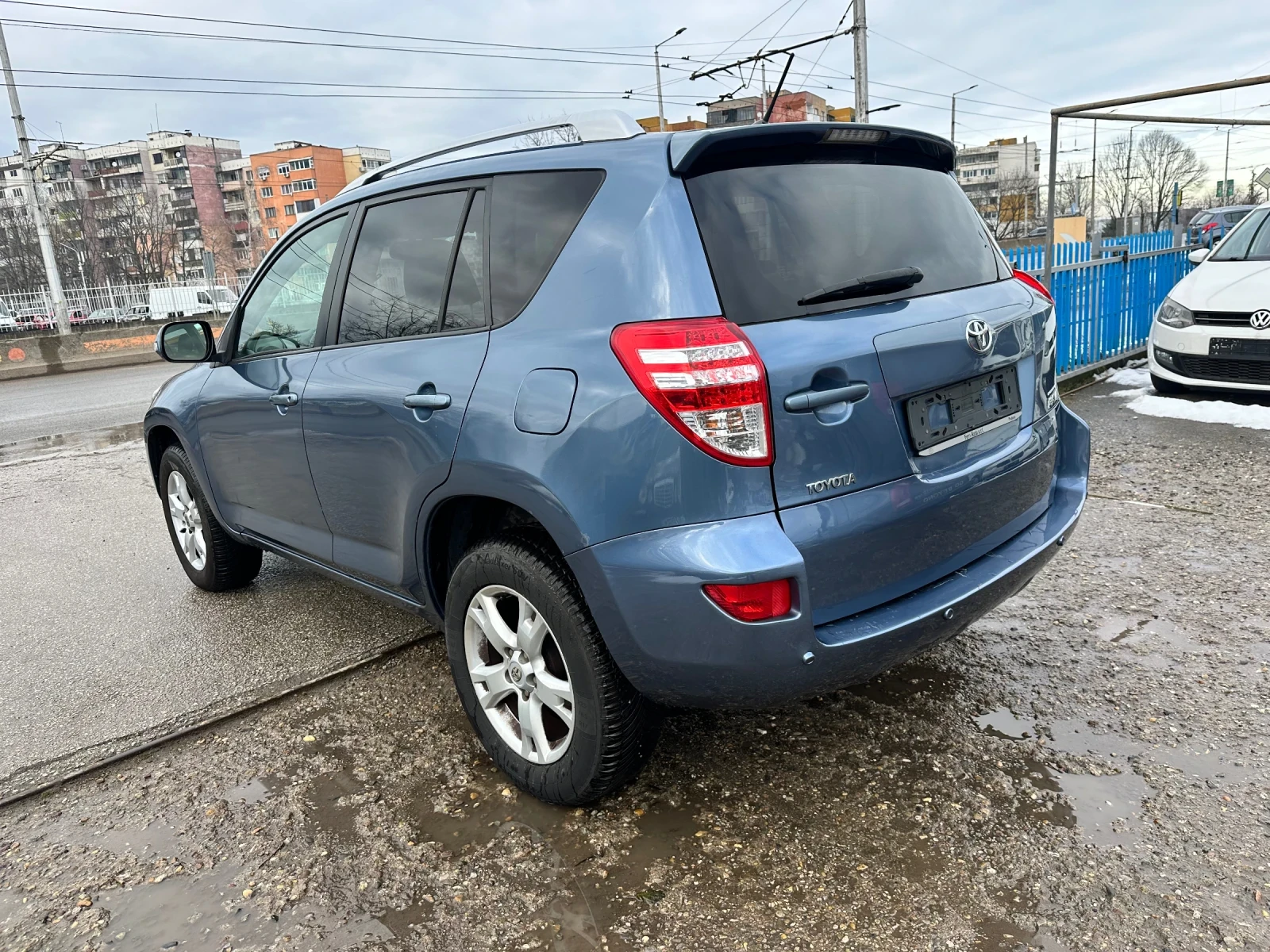 Toyota Rav4  - изображение 7