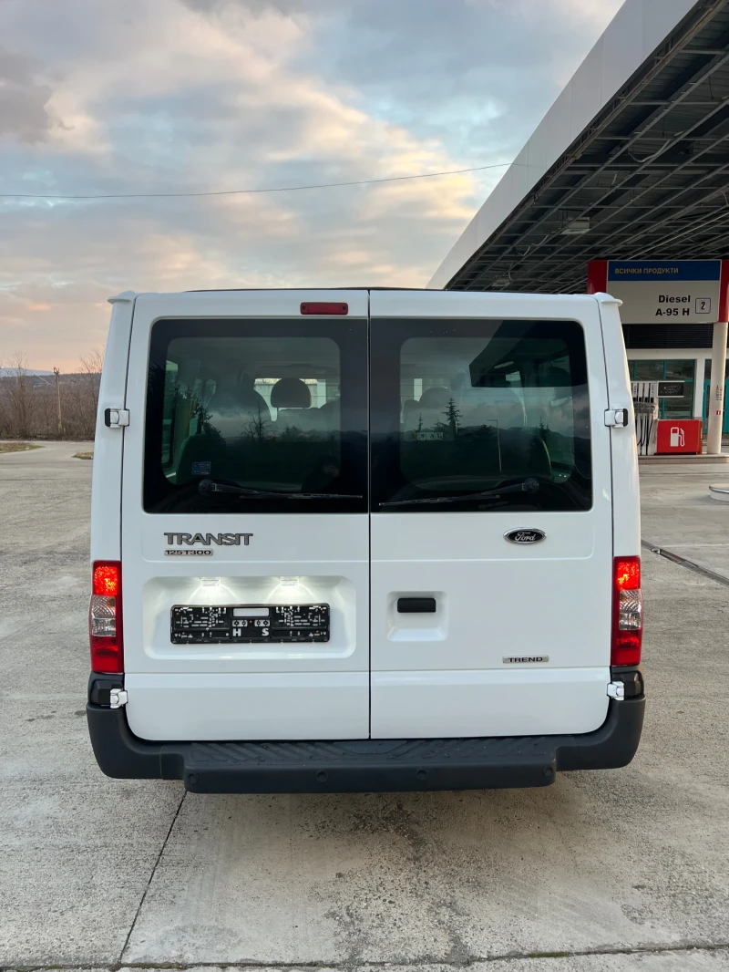 Ford Transit 2.2 125кс Euro 5 , Климатик , 9 Места , 6 Скорости, снимка 8 - Бусове и автобуси - 48983790