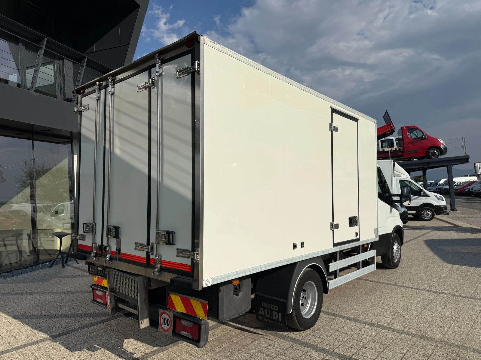 Iveco Daily 60C15 3.0HPI Хладилен + ток 4.10м.  Euro 5B , снимка 8 - Бусове и автобуси - 56166378