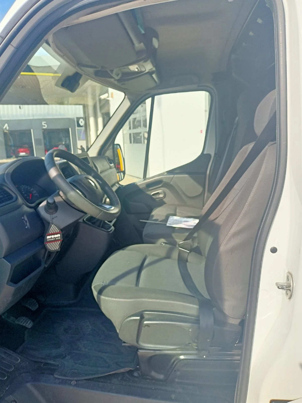Renault Master 2.3 dCi L3H2, снимка 8 - Бусове и автобуси - 56413677