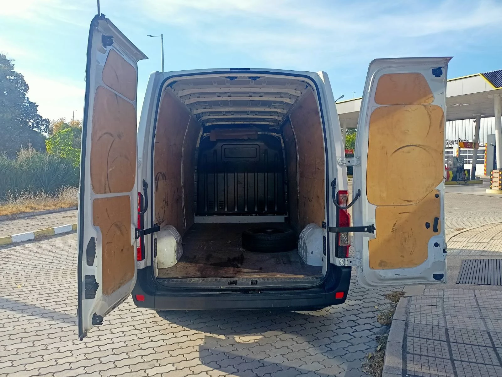 Renault Master 2.3 dCi L3H2, снимка 6 - Бусове и автобуси - 56413677