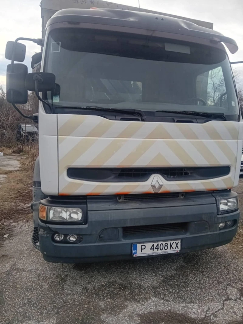 Renault Premium