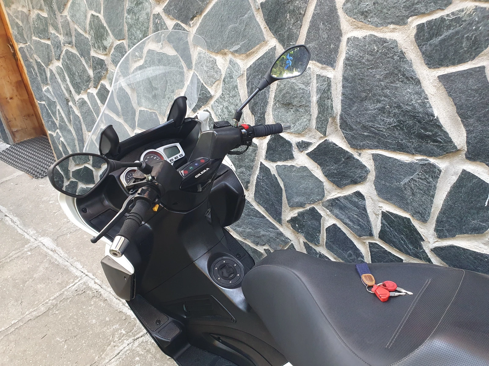 Gilera Nexus 300i | Mobile.bg � ����������� 14