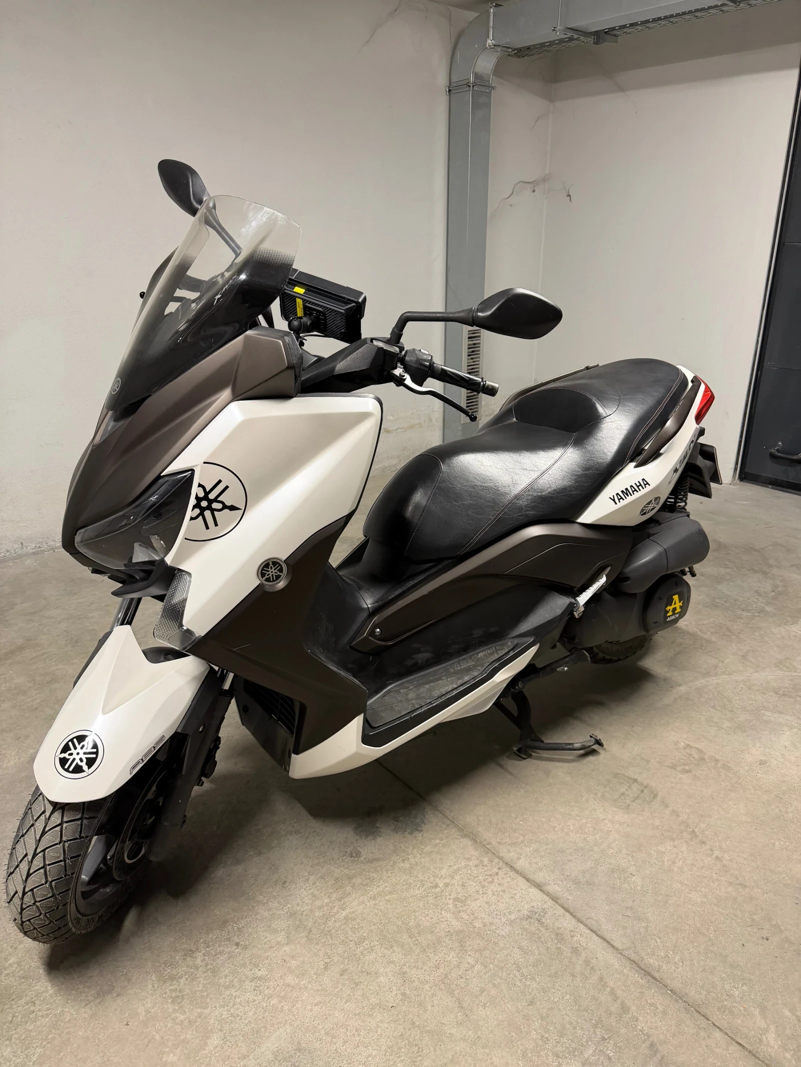 Yamaha X-max 250