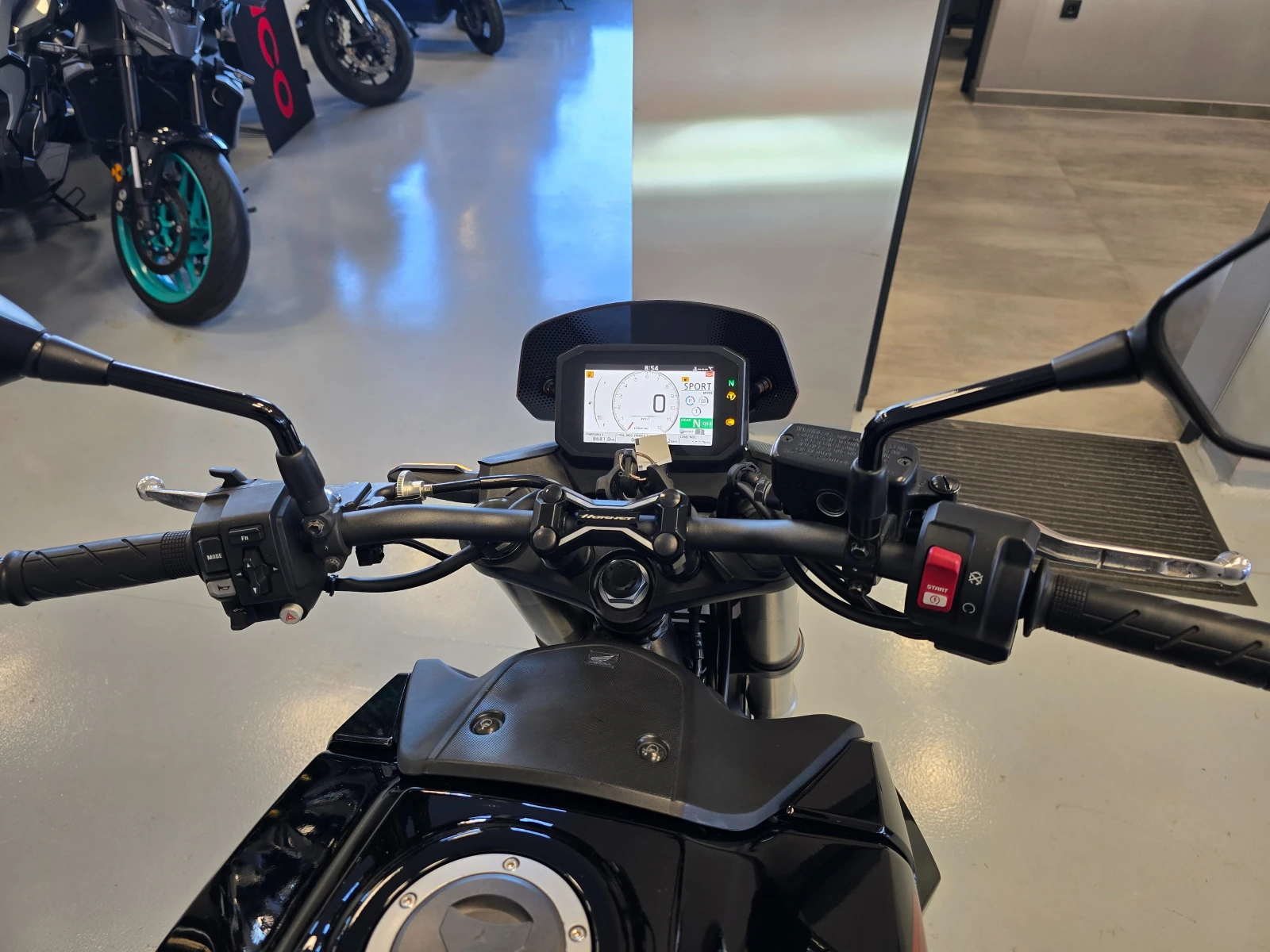 Honda Hornet 750ie, ABS-TCS, 2023�. | Mobile.bg � ����������� 10