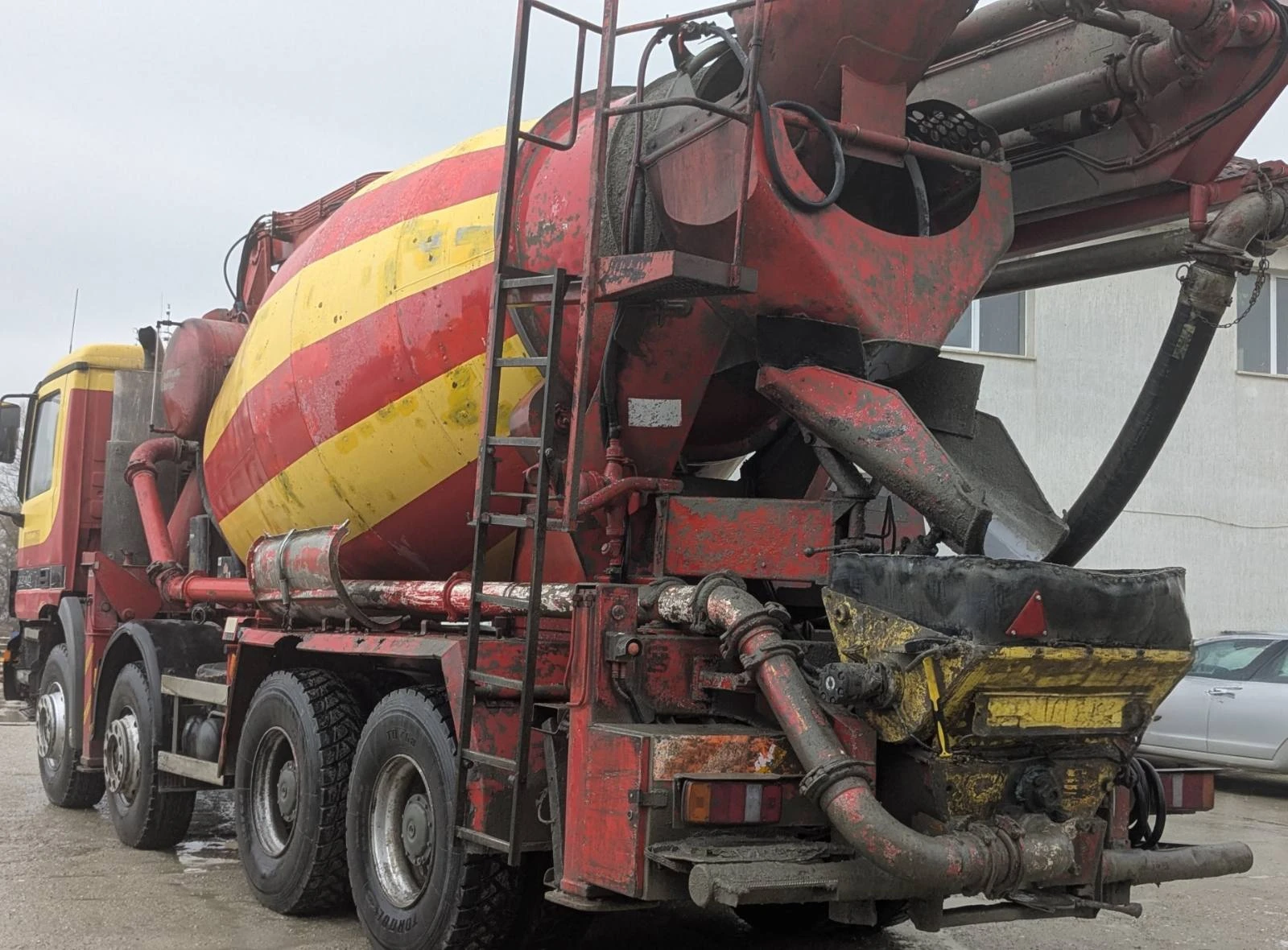 Бетон помпа Mercedes-Benz 3240 - изображение 3