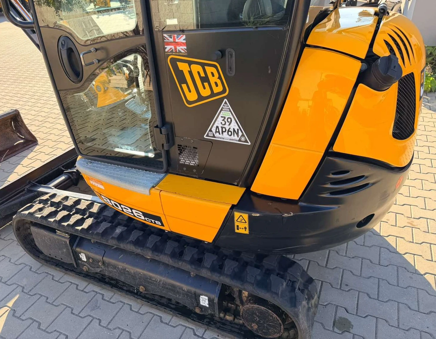 Багер JCB JCB8026CTS, снимка 5 - Индустриална техника - 56416130