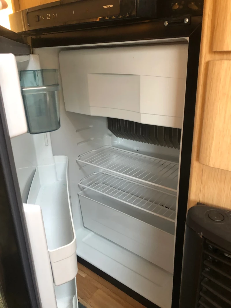 Каравана Coachmen PaStiche, снимка 4 - Каравани и кемпери - 52252565