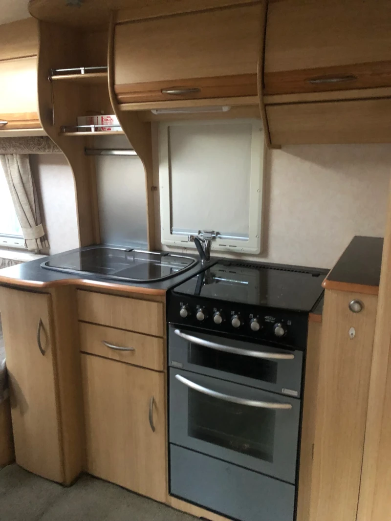 Каравана Coachmen PaStiche, снимка 16 - Каравани и кемпери - 52252565