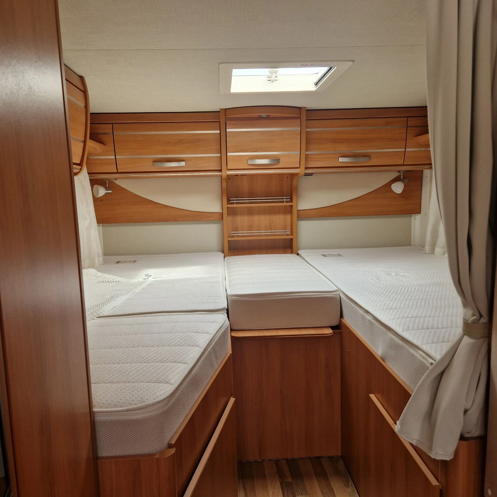 Кемпер HYMER / ERIBA EX 588 - изображение 8
