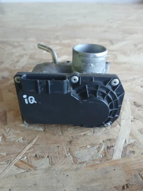 22030-40010 дросел клапа Toyota IQ, снимка 1