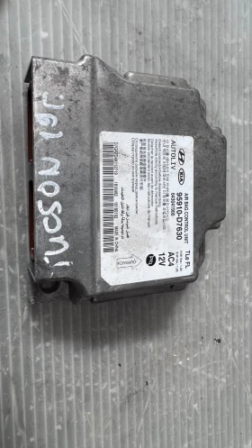     Airbag  /  /  a Hyundai Tucson - 95910-D7630 / 643041900