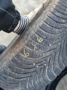 Гуми Зимни 215/65R17, снимка 11