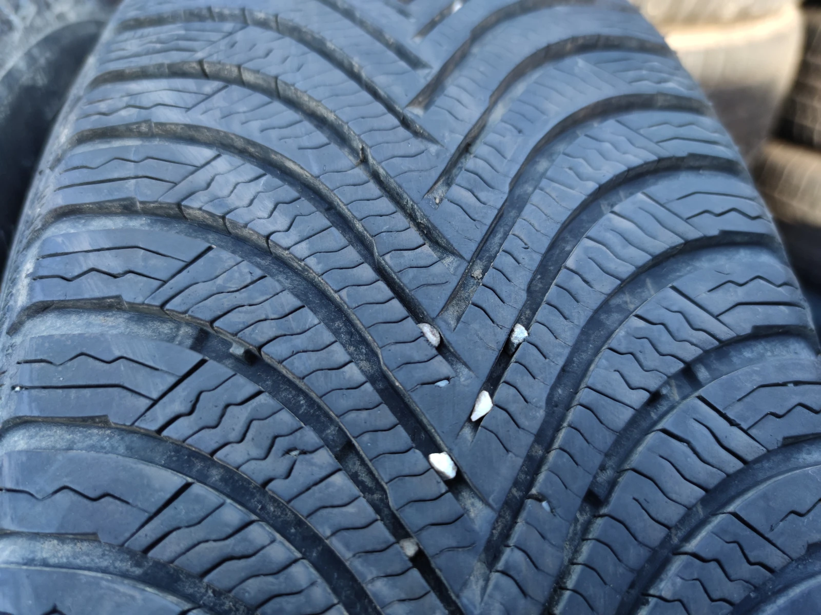  215/65R17 | Mobile.bg   7