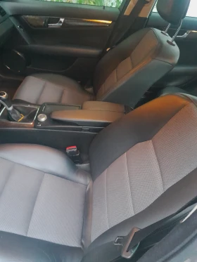 Mercedes-Benz C 180, снимка 4