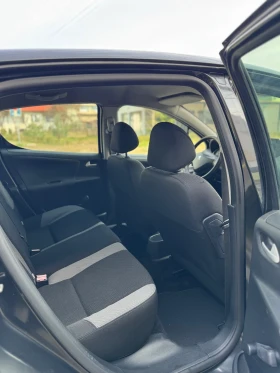 Peugeot 207 1.4 HDI / Navi / Carplay - 2500 € / 4889.57 лв. - 89104684 13