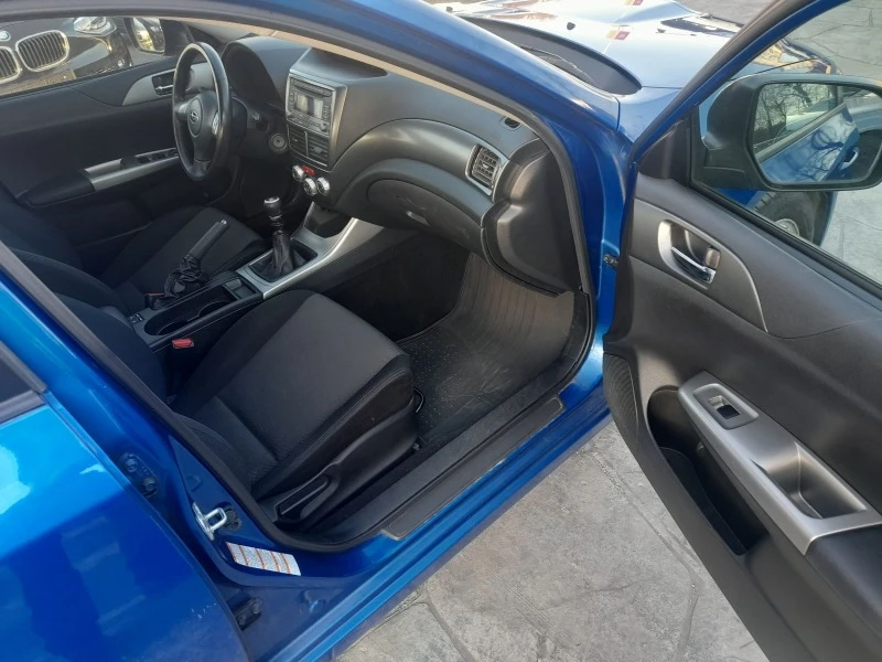 Subaru Impreza 2.0, снимка 10 - Автомобили и джипове - 46830842