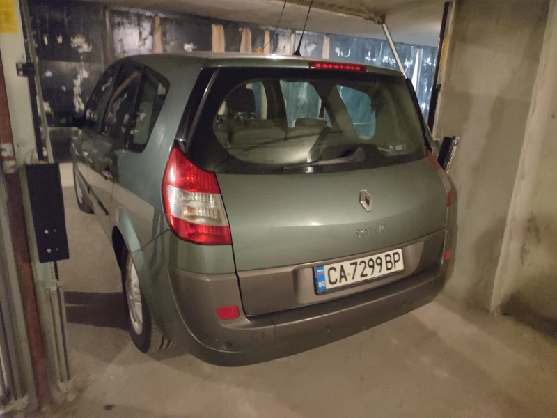 Renault Scenic 6+ 1, снимка 5 - Автомобили и джипове - 47345482