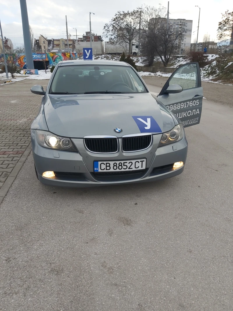 BMW 318 Седан, снимка 1 - Автомобили и джипове - 48683181