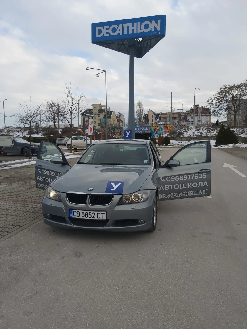 BMW 318 Седан, снимка 10 - Автомобили и джипове - 48683181