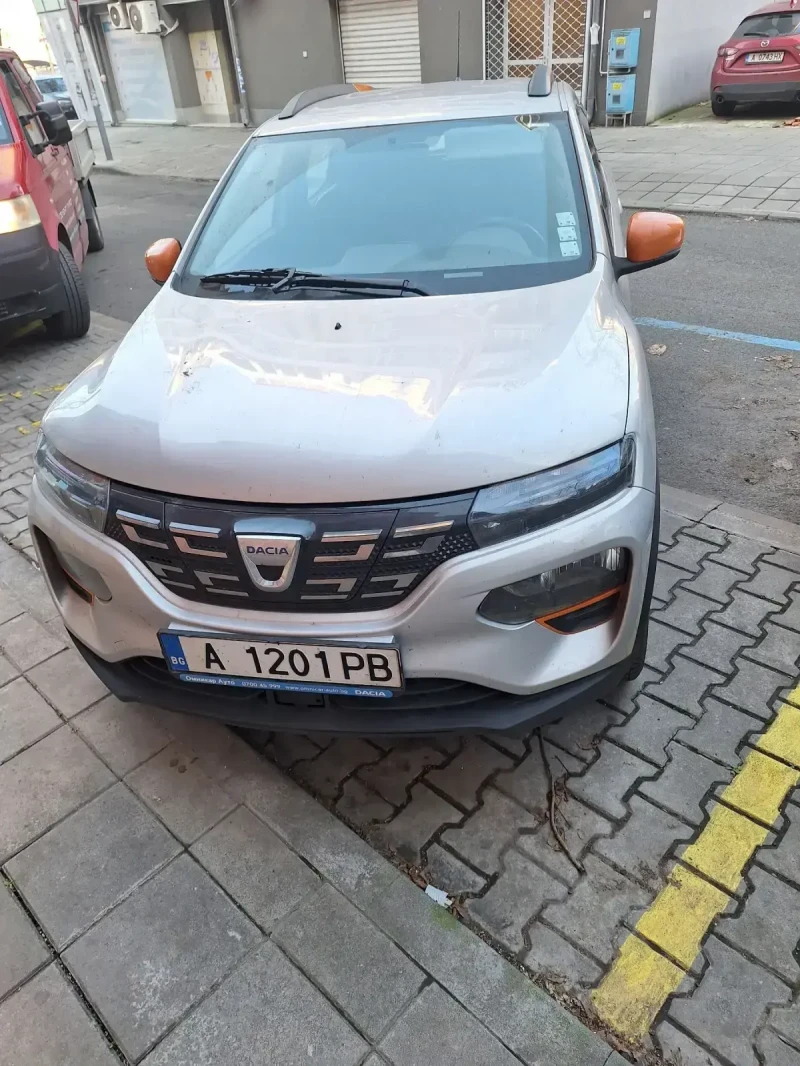 Dacia Spring, снимка 1 - Автомобили и джипове - 48377635