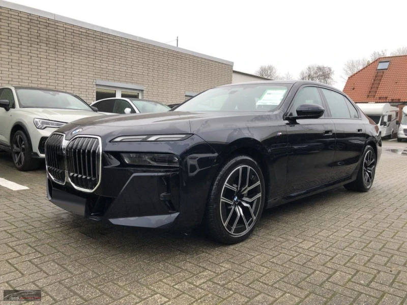 BMW 740 xDRIVE/M-SPORT/PANO/HUD/286HP/ICONIC-GLOW/ACC/688b, снимка 1 - Автомобили и джипове - 48663121