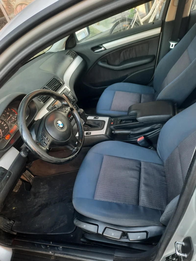 BMW 320, снимка 3 - Автомобили и джипове - 48772657