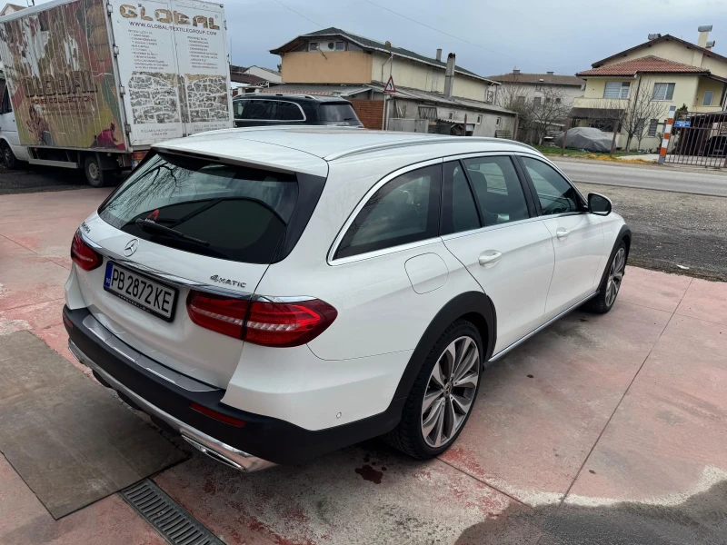 Mercedes-Benz E 220 * ALLTERRAIN* 4MATIC* 360CAMERA* , снимка 8 - Автомобили и джипове - 49633941