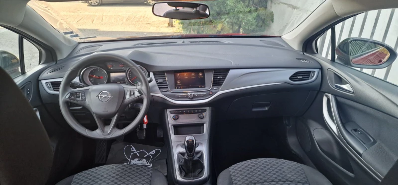 Opel Astra Sport Tourer 1.5 TDI, снимка 9 - Автомобили и джипове - 51752889