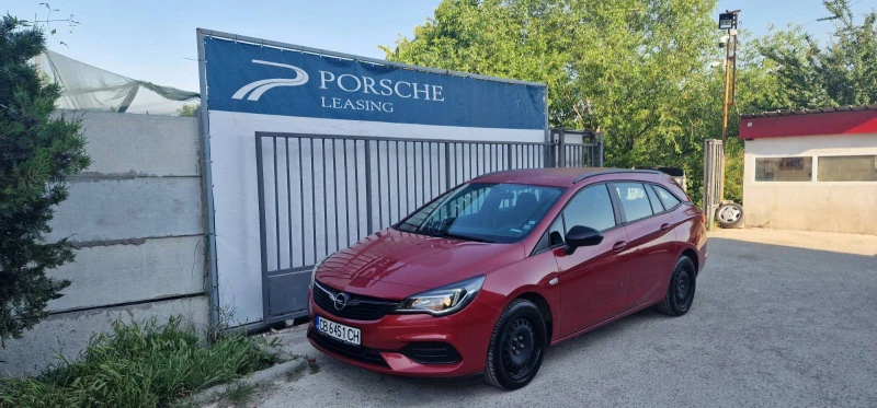 Opel Astra Sport Tourer 1.5 TDI, снимка 4 - Автомобили и джипове - 51752889