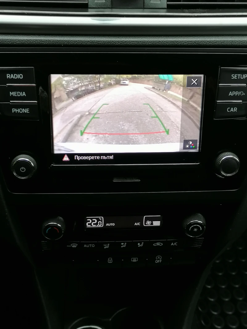 Skoda Rapid 1.6TDI EURO6 115 k.c., снимка 11 - Автомобили и джипове - 52495651