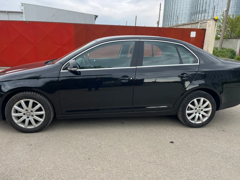 VW Jetta 1.4 TSI, снимка 4 - Автомобили и джипове - 53070517
