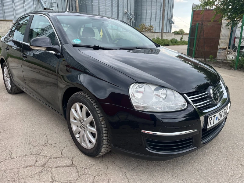VW Jetta 1.4 TSI, снимка 2 - Автомобили и джипове - 53070517