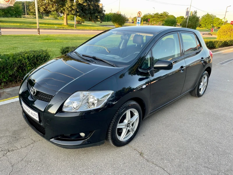 Toyota Auris 1.6 VVT-I бензин