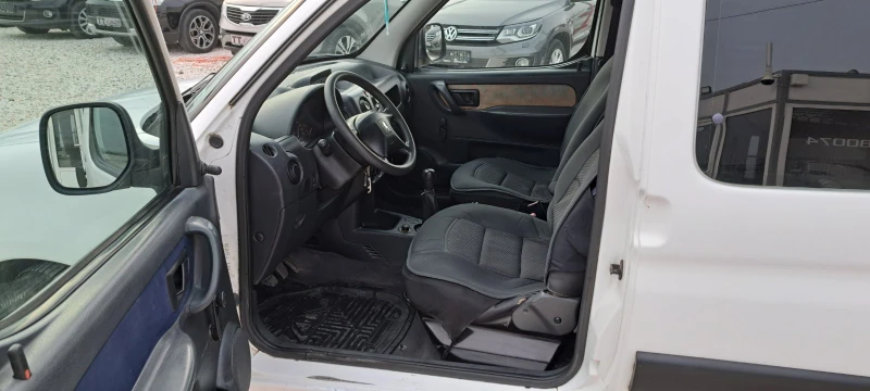 Peugeot Partner 1.9 D, снимка 9 - Автомобили и джипове - 53182012