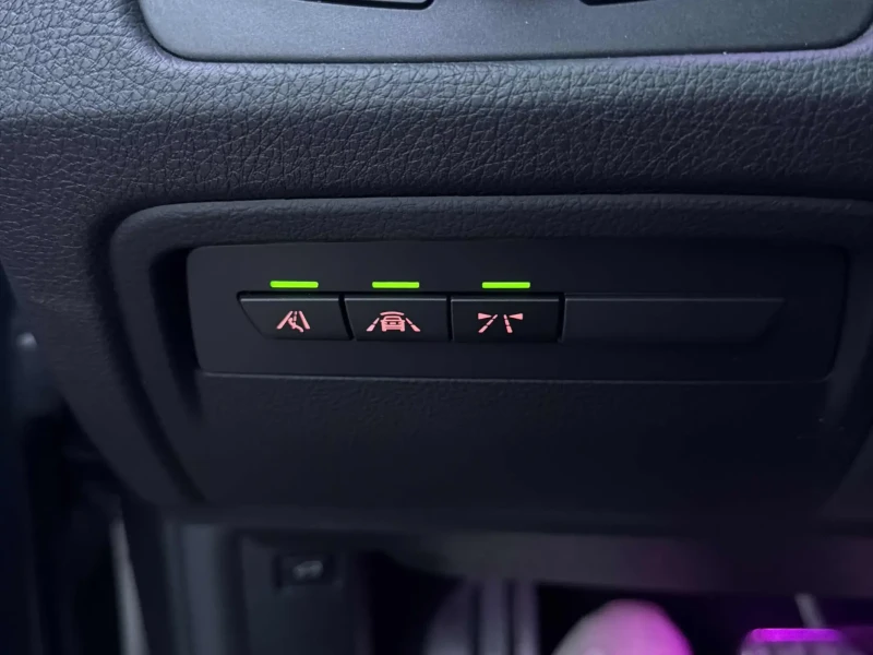 BMW 340 CARFAX, снимка 10 - Автомобили и джипове - 53496346