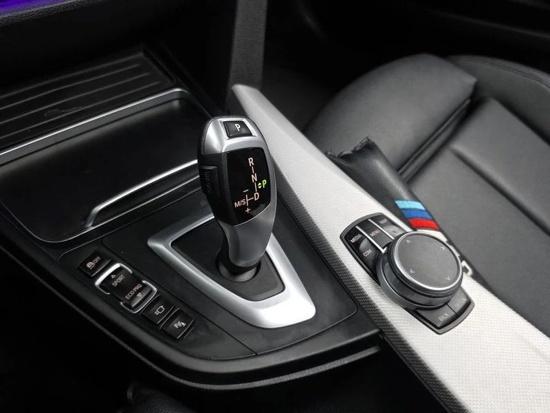 BMW 320 GT 320d M Sport Premium| 190к.с.| ВКЛ.ТЕХНОТЕСТ, снимка 9 - Автомобили и джипове - 55263323