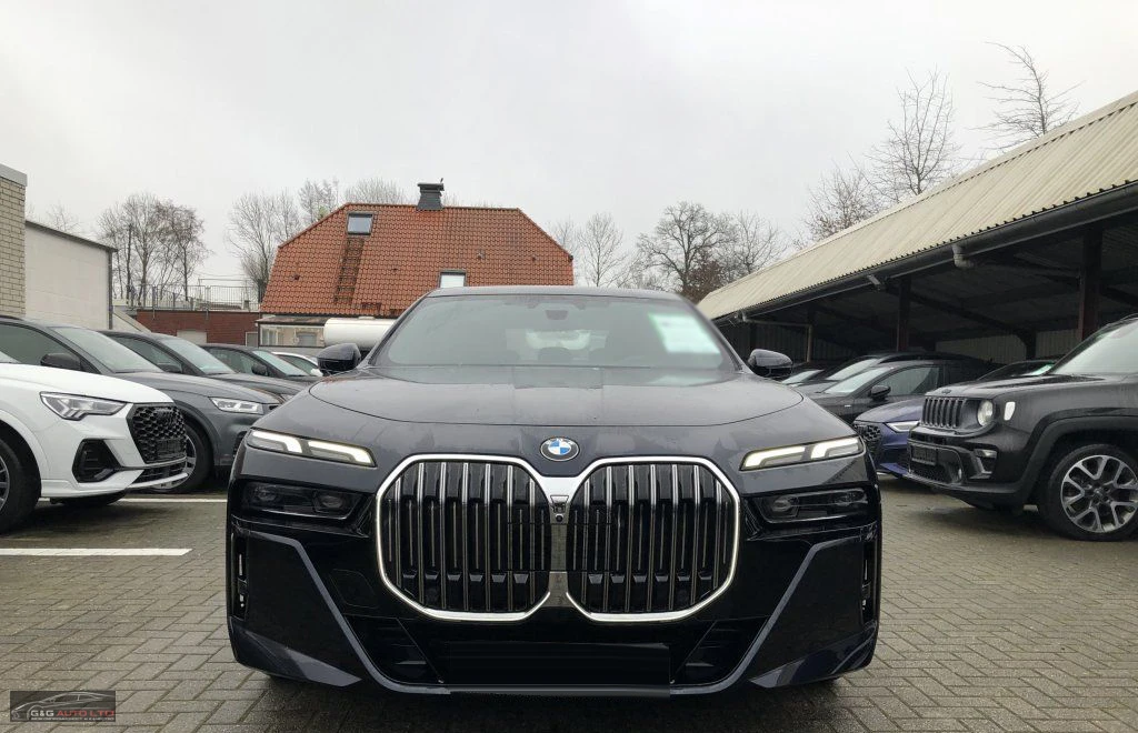 BMW 740 xDRIVE/M-SPORT/PANO/HUD/286HP/ICONIC-GLOW/ACC/688b - изображение 2