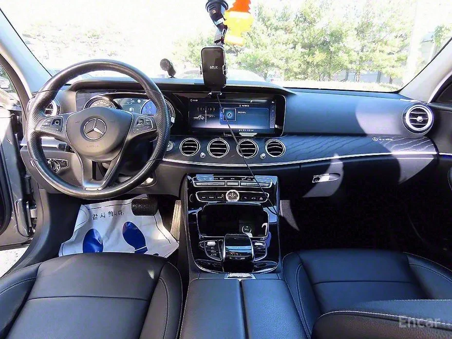 Mercedes-Benz E 220 E-Class W212 E220 4MATIC Avantgarde - изображение 7