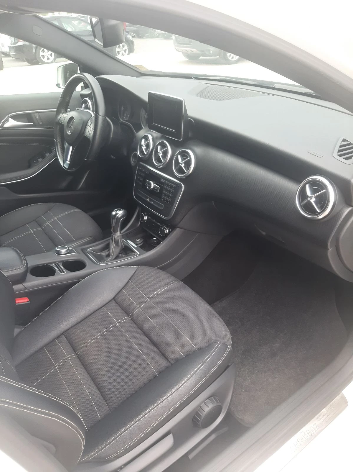 Mercedes-Benz A 180 d* 1.8* 110ps* AMG Line* НАВИ* 6ск* Паркт*  - изображение 10