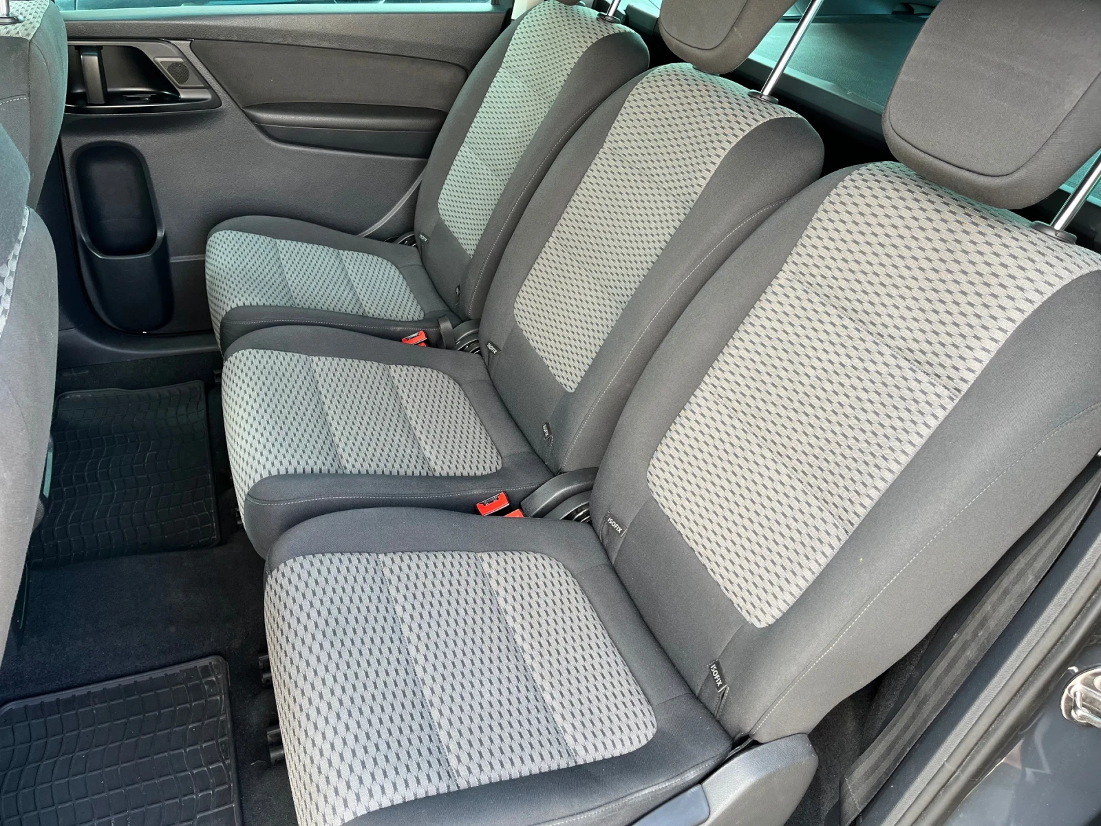 VW Sharan 2, 0 TDI.140PS - изображение 8