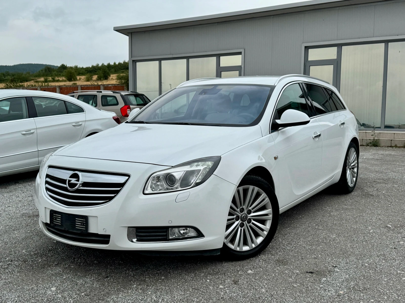 Opel Insignia 2.0CDTI/COSMO/XENON/NAVI/TOP/NEW - изображение 2