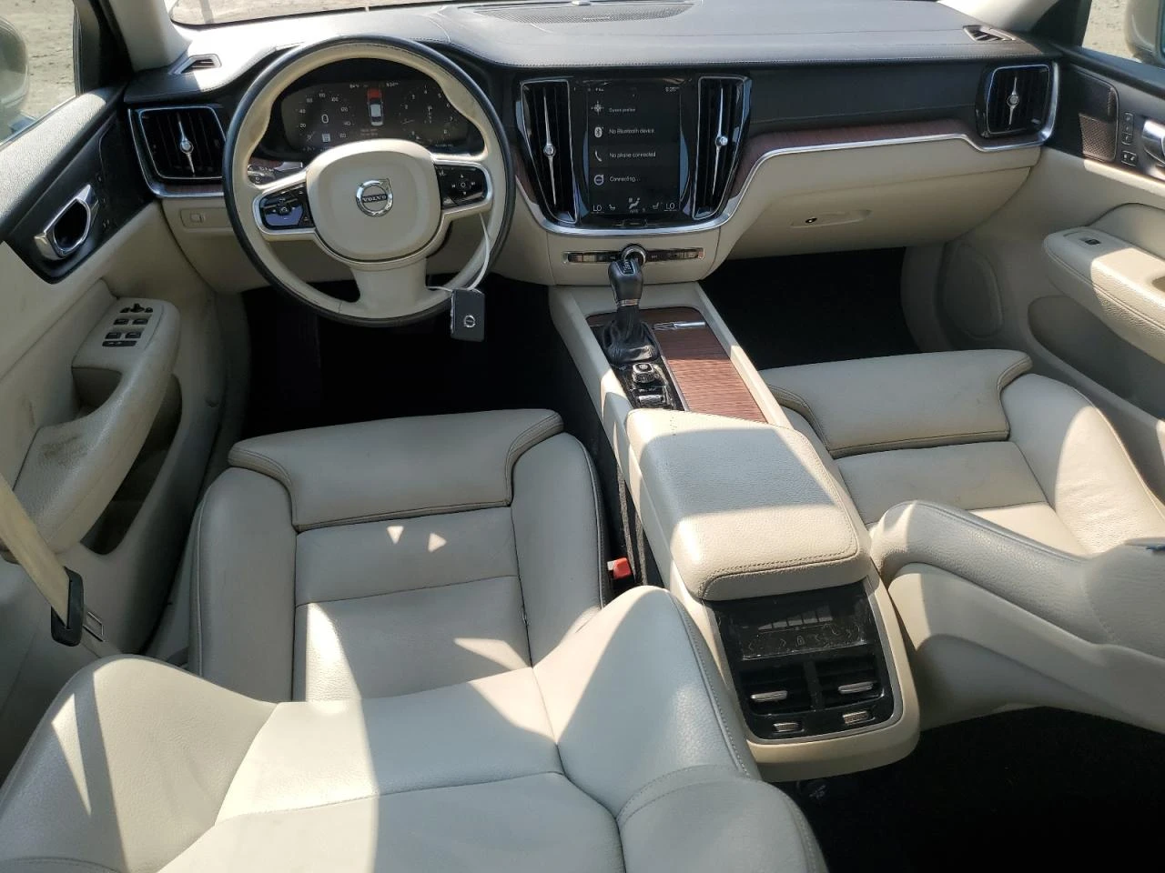 Volvo S60  - изображение 8