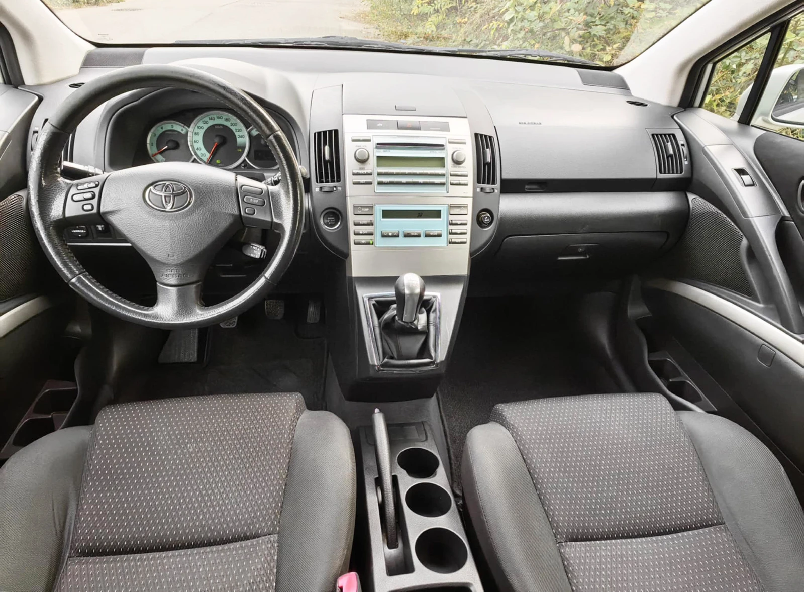 Toyota Corolla verso D4D 7 места, фейслифт!  - изображение 10