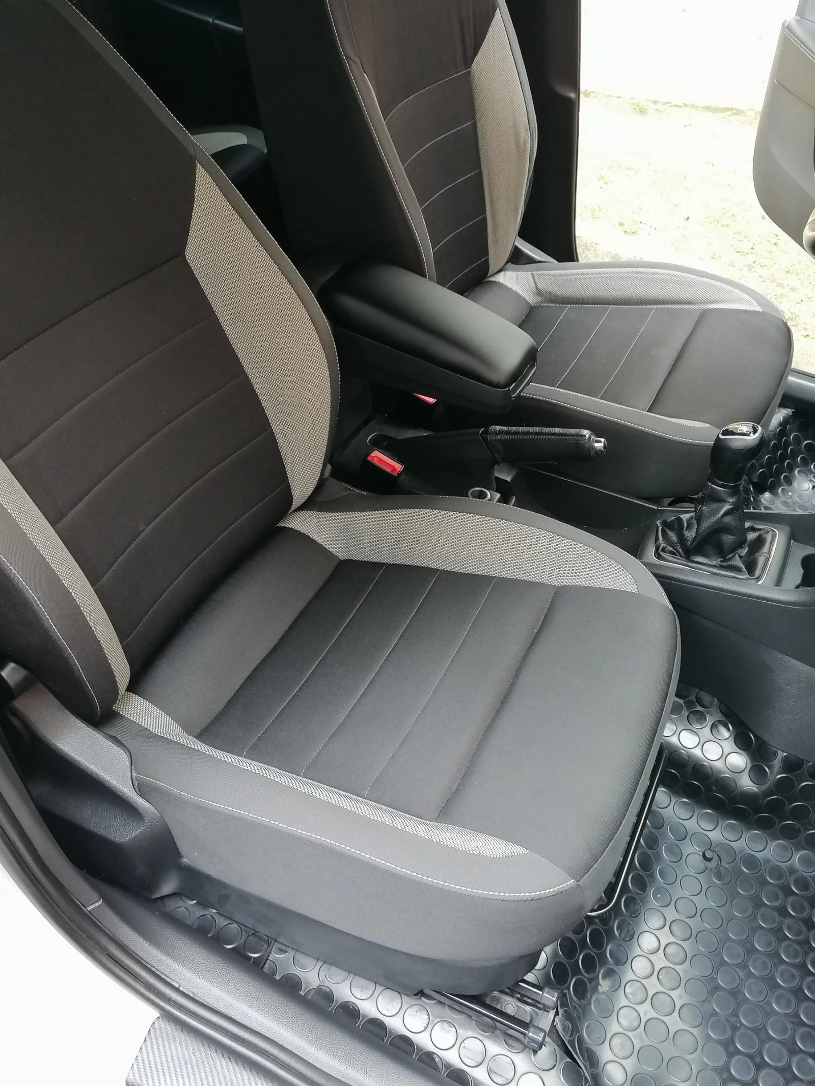 Skoda Rapid 1.6TDI 2018. EURO6 115 k.c. | Mobile.bg   12