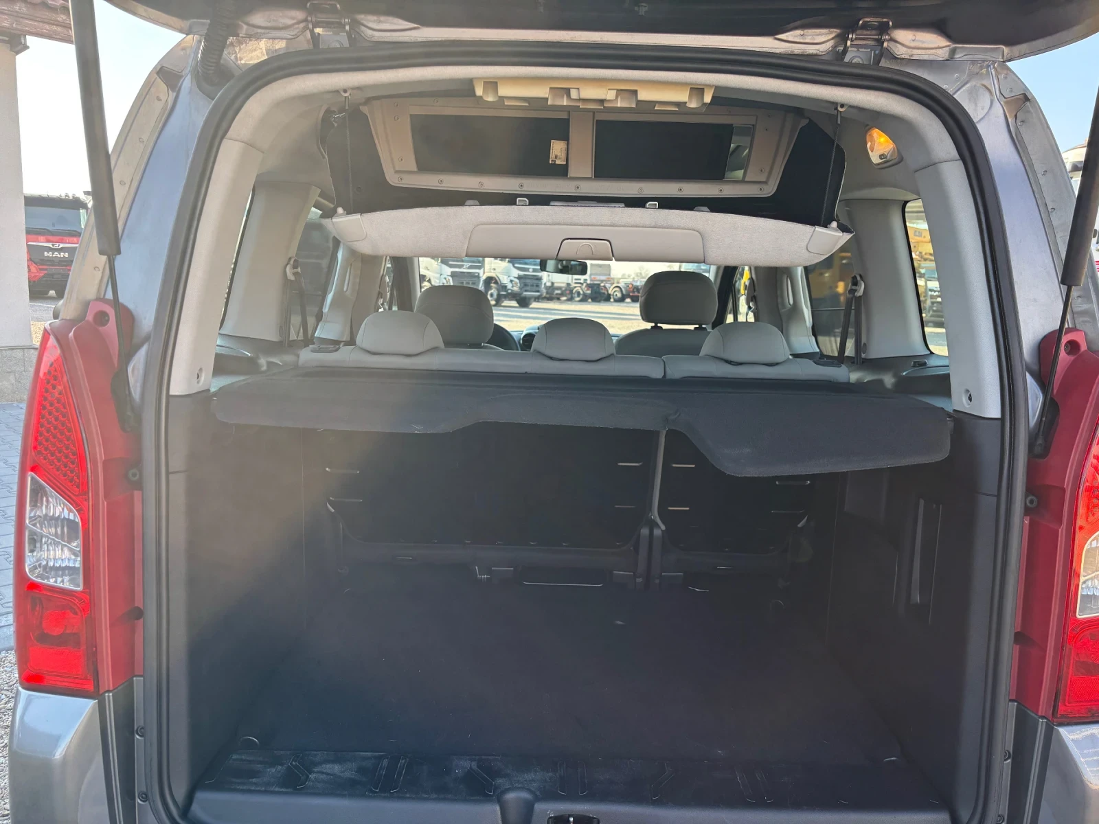 Peugeot Partner, снимка 13 - Автомобили и джипове - 53762301