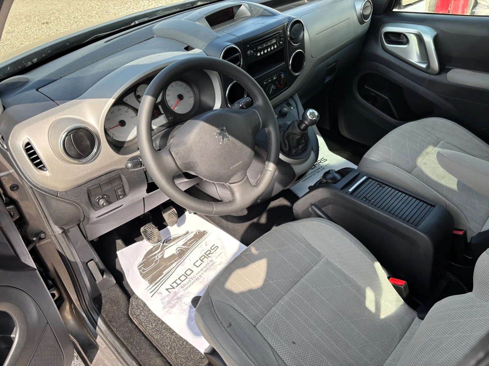 Peugeot Partner 1.6 HDI, снимка 6 - Автомобили и джипове - 53762301